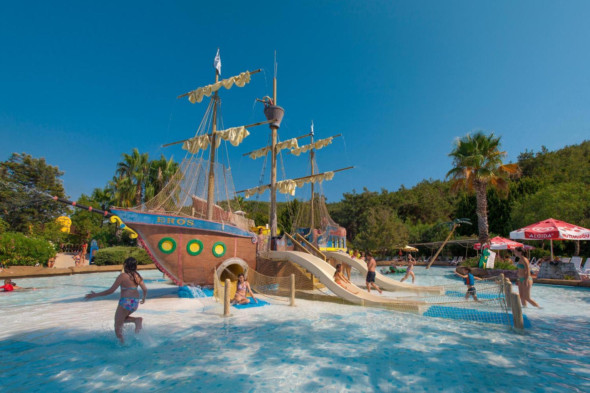 Otel Aqua Fantasy Aquapark & 5*